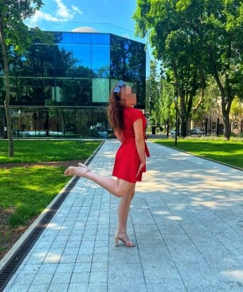 💋💫
Мои услуги настолько разнообразны, что я смогу удовлетворить любые твои сокровенные желания. 🌈💦
Встречаясь со мной, ты погрузишься в мир наслаждения и ласки. Каждое мое прикосновение будет запомнено надолго. 💑🌹
Оставь все заботы и стресс за порогом, ведь рядом со мной ты окунешься в океан блаженства и раскрепощения. 🌊🌸
Наши встречи останутся лишь нашей тайной, полной страсти и желания. 🤫🔥
Смотри мои фото, они подтверждают все мои качества и сексуальность. Моя роскошная фигура и чувственные губы оставят тебя без слов. 💖📷
Я жду тебя в Москве, чтобы создать вместе незабываемые впечатления. ✨🌇
Отзывы обо мне говорят сами за себя, будь уверен, встретившись со мной, ты останешься в восторге и захочешь вернуться снова. 😍💌
Не теряй время и позвони мне прямо сейчас, чтобы начать наше волшебное приключение. 💫📞 Елизавета